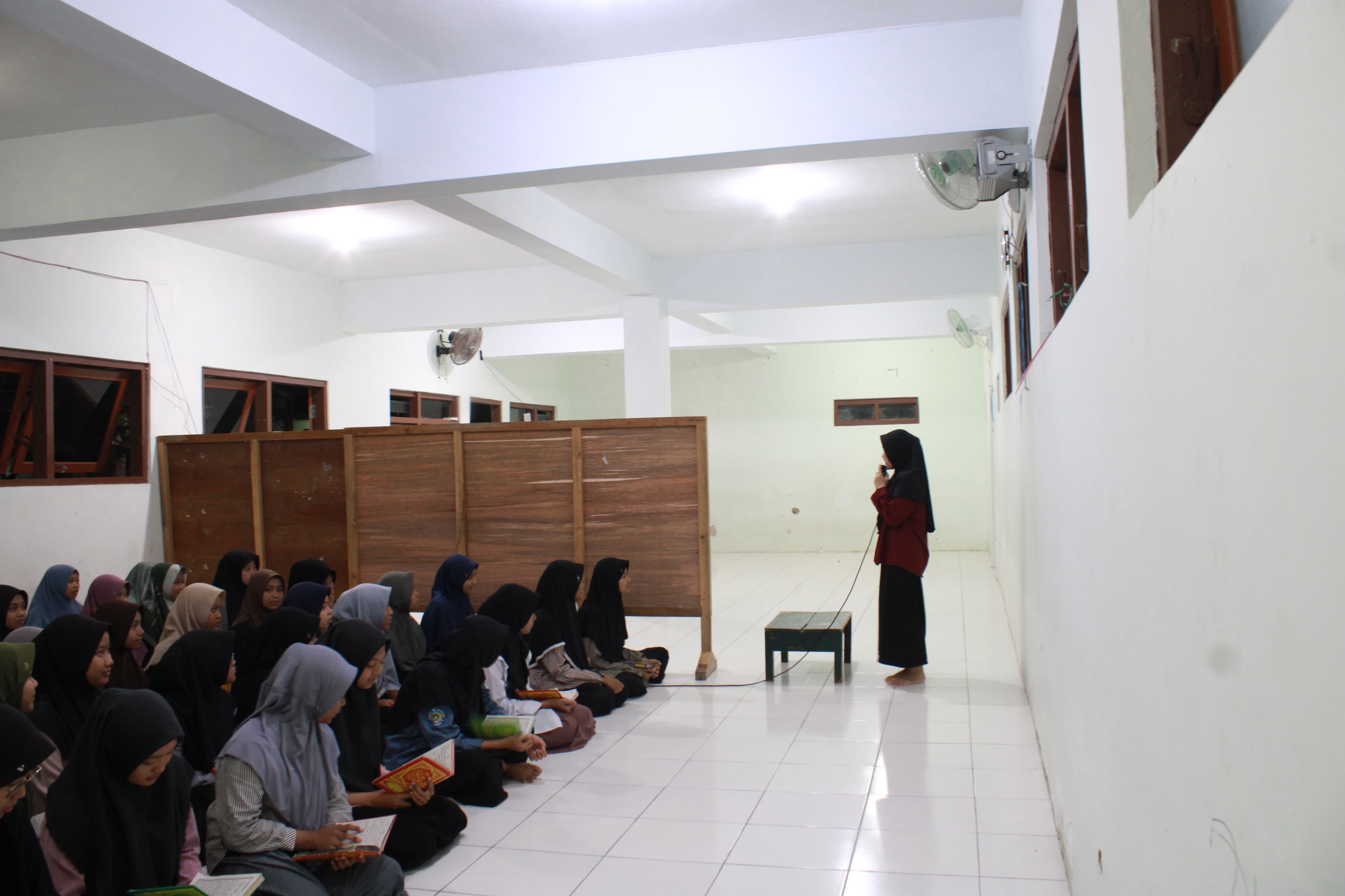 santri putri muhadoroh